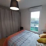 Charming T3 With Balcony Near Beach