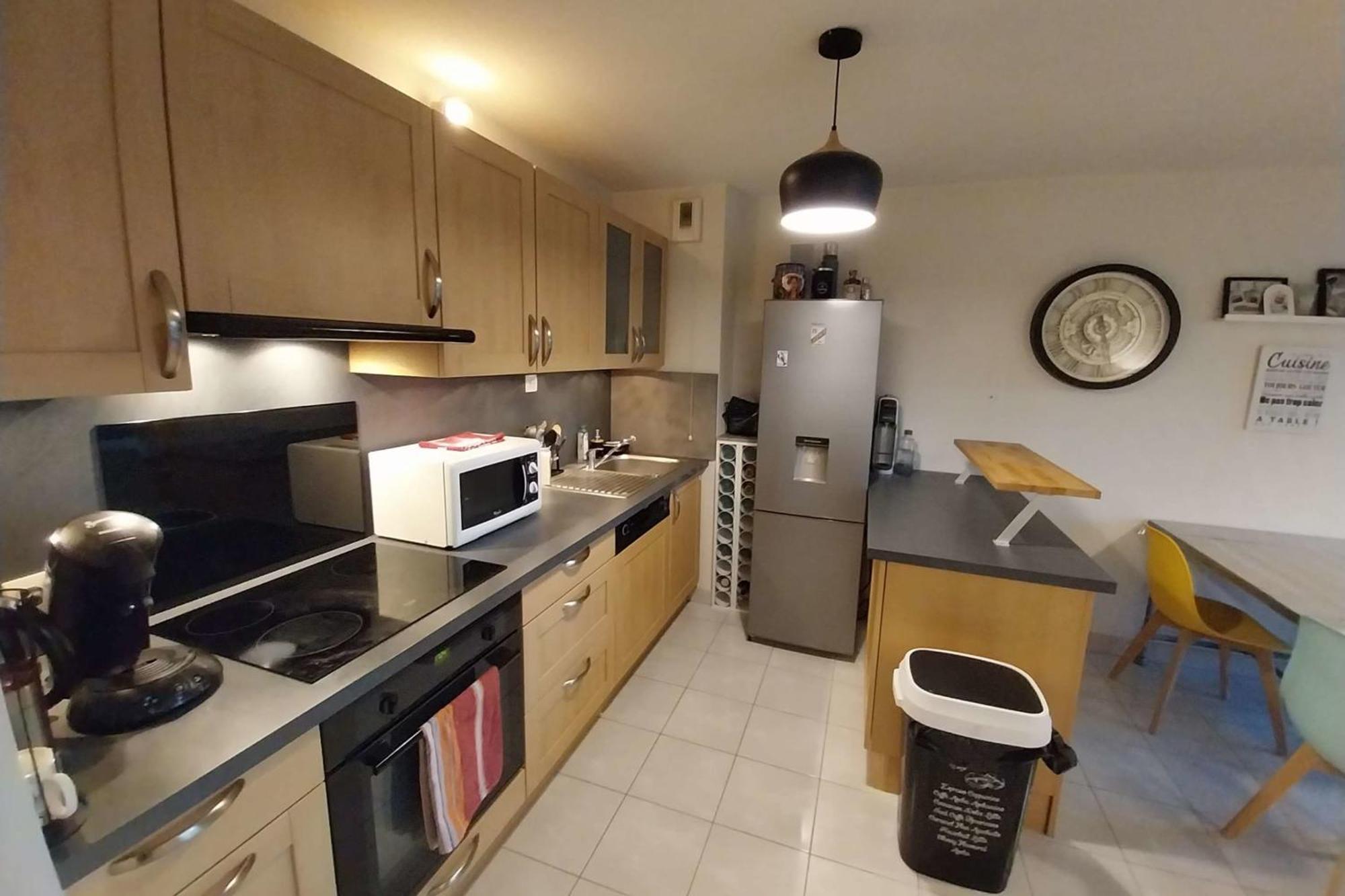 Charming T3 With Balcony Near Vannes