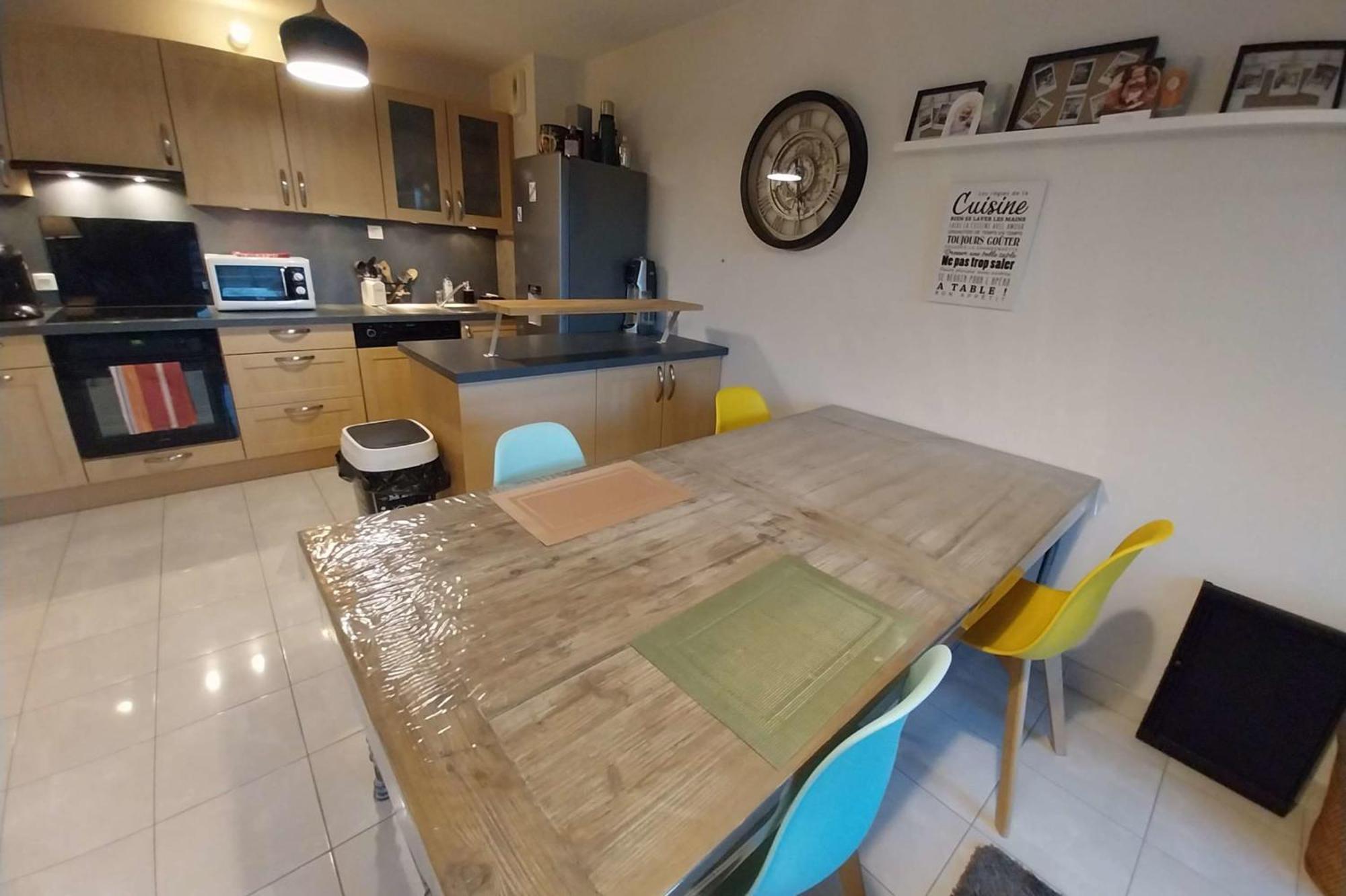 Appartement Charming T3 With Balcony Near *
