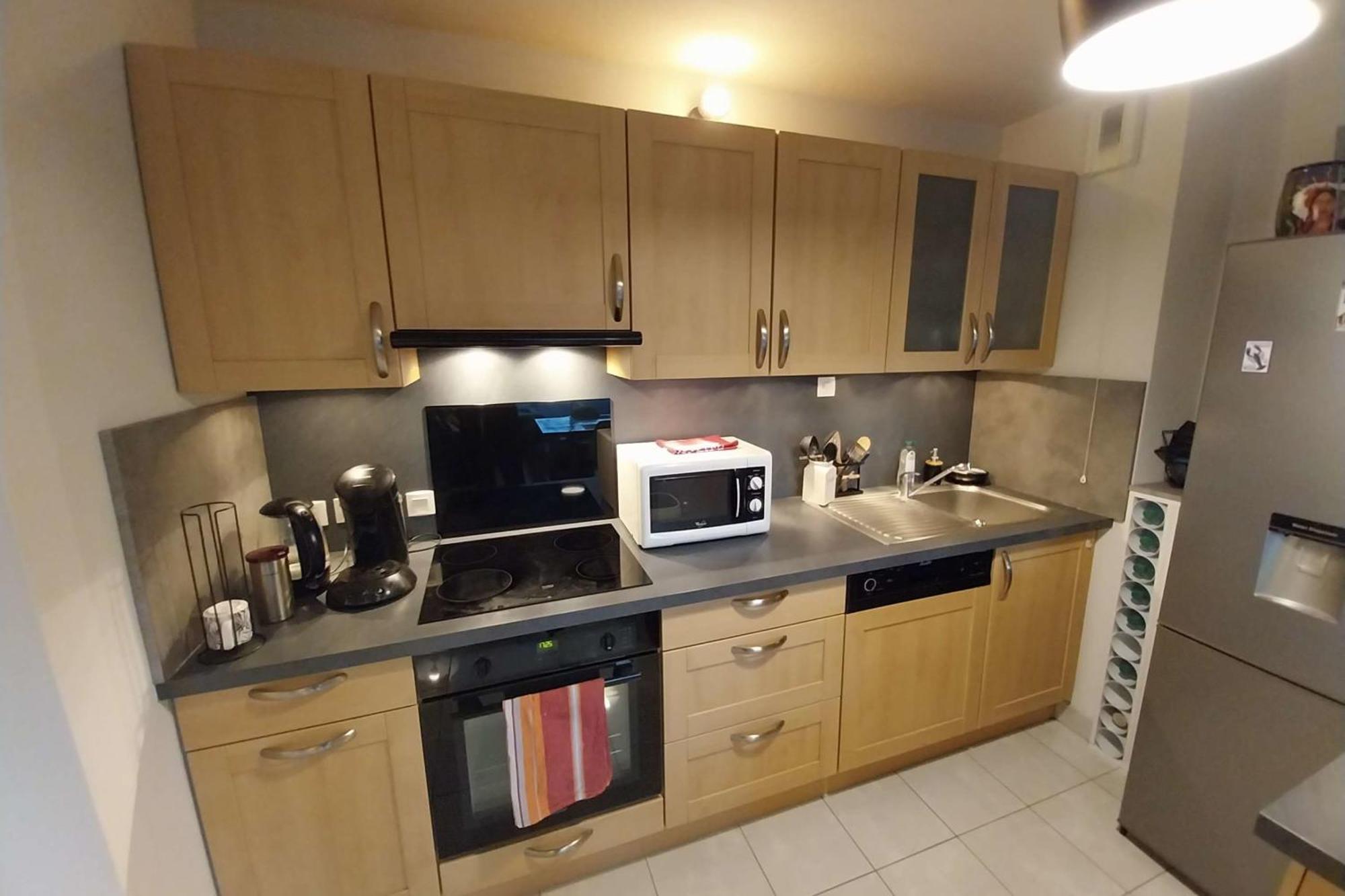 Charming T3 With Balcony Near Appartement Vannes